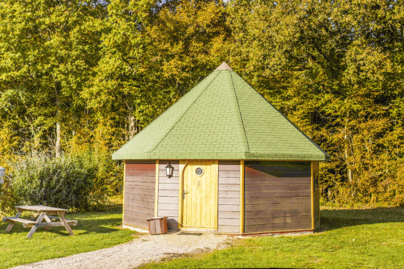 location-de-yourtes-mongole-ou-isba-au-domaine-de-dienne