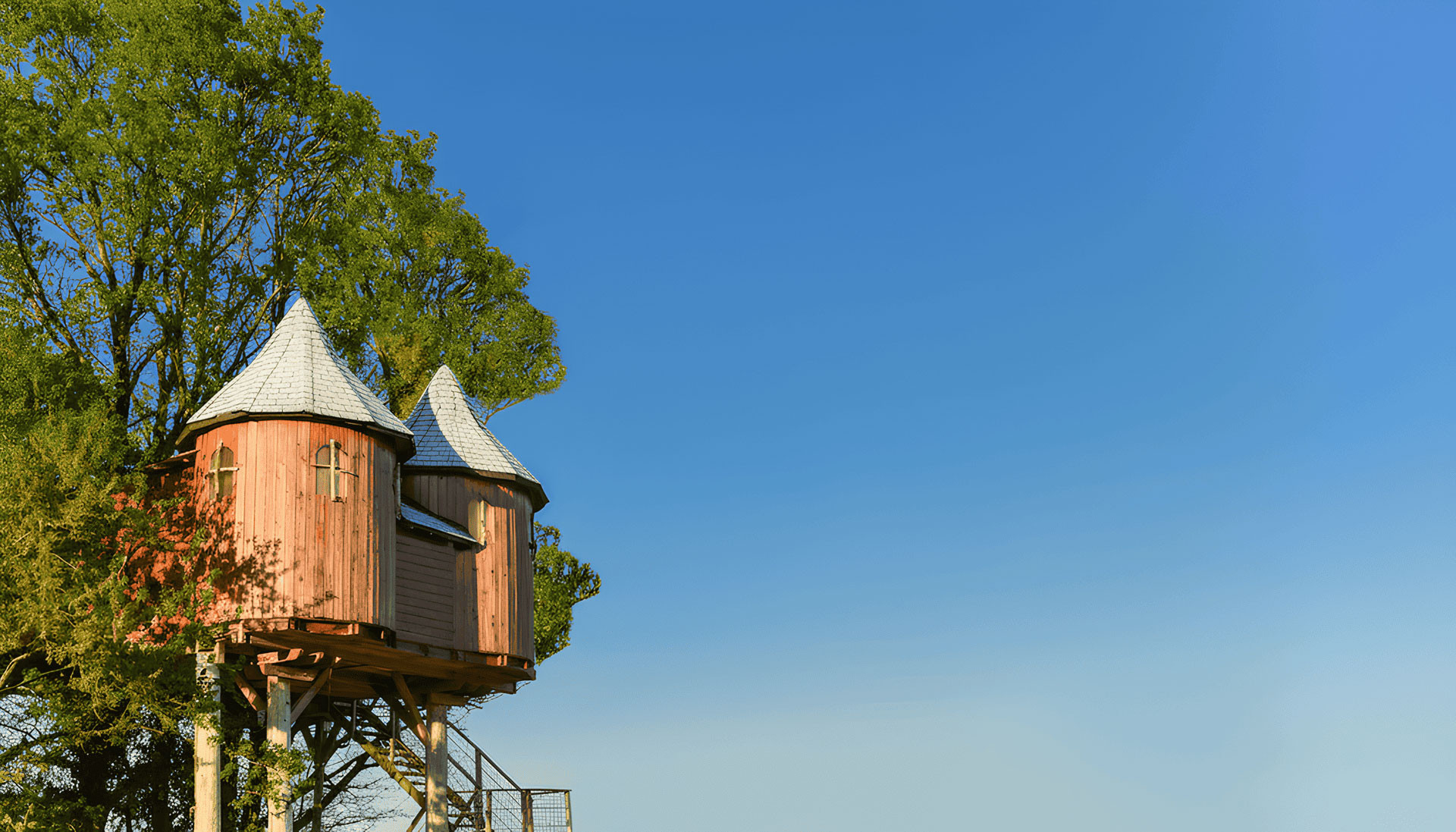 Hébergements Insolites Domaine de Dienné