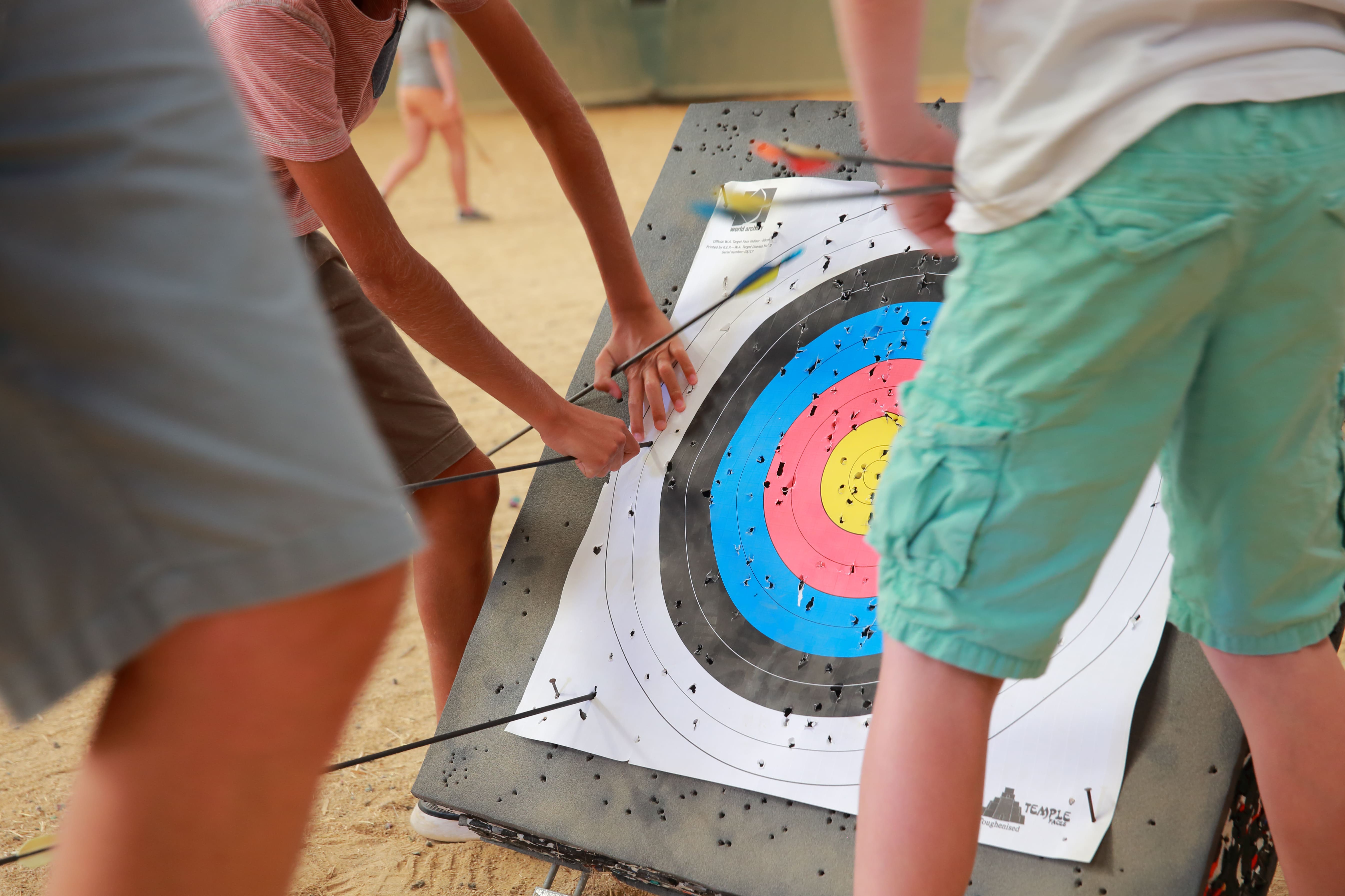 activite-de-cohesion-tir-a-larc-domaine-de-dienne