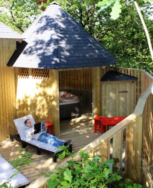 LOGEMENTS-FEERIQUES-JACUZZI