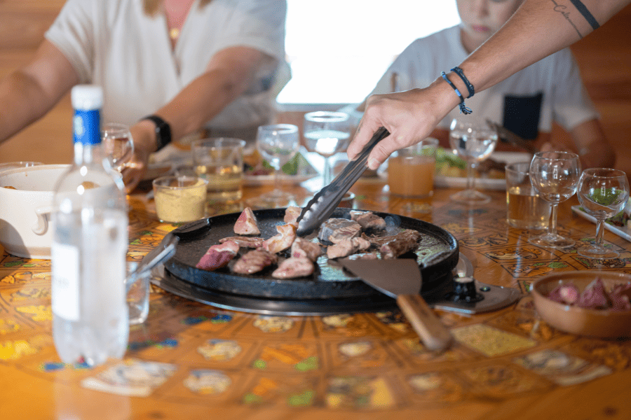 restaurants-insolites-plancha-des-farfadets-domaine-de-dienne restaurants-insolites-plancha-des-farfadets-domaine-de-dienne