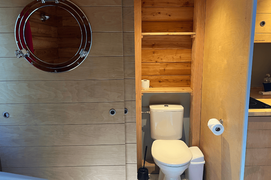 Carré d'étoiles - Domaine de Dienné toilettes