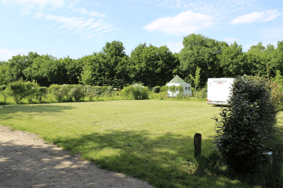 Emplacement de camping  premium - Domaine de Dienné