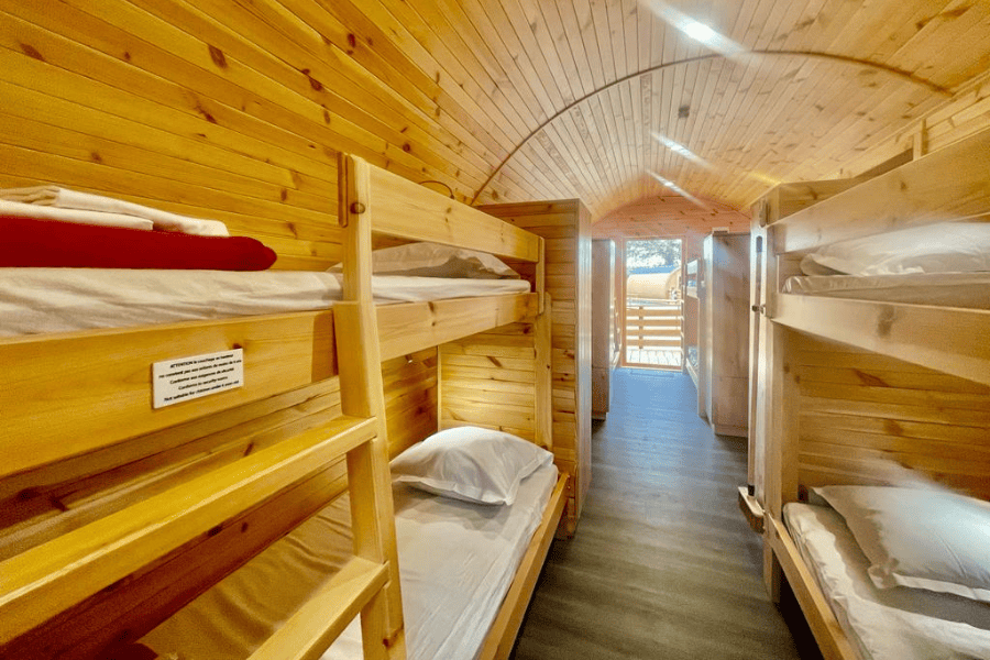 krapahutte-8-pers-domaine-de-dienne-3