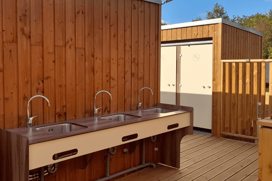 krapahutte-8-pers-domaine-de-dienne-6