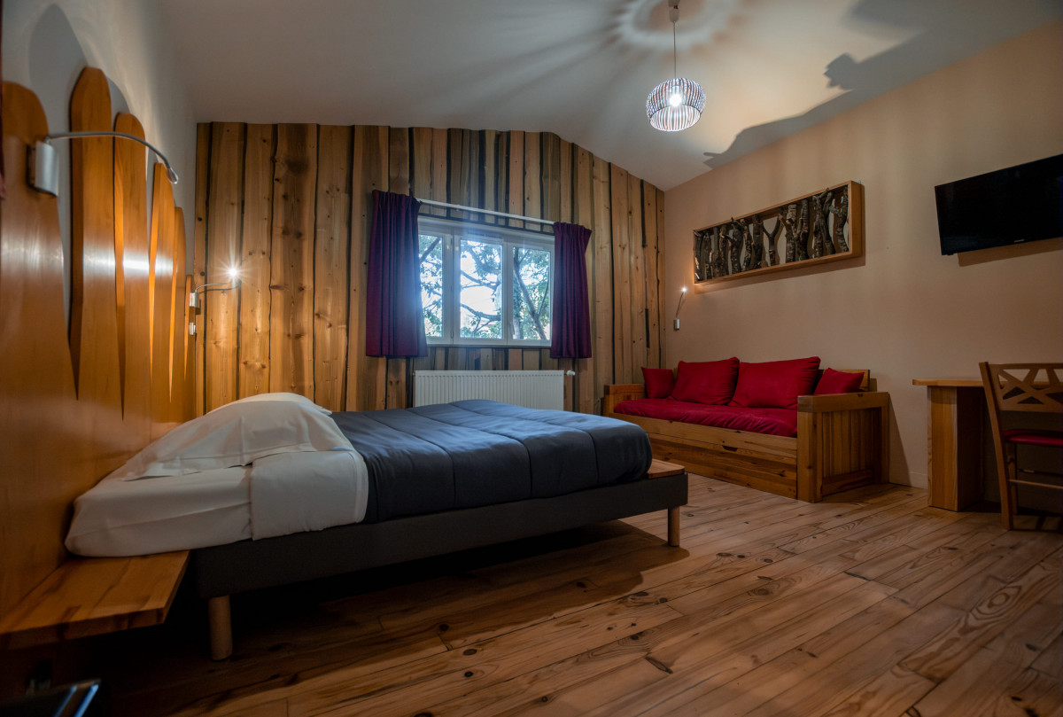 Chambre hôtel 6 pers. - Domaine de Dienné 2