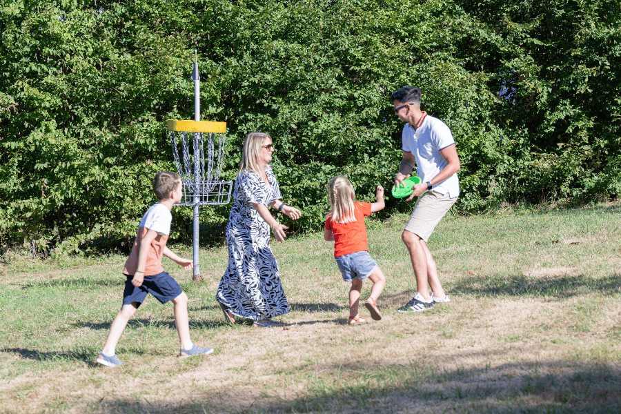 Disc Golf au Domaine de Dienné 2