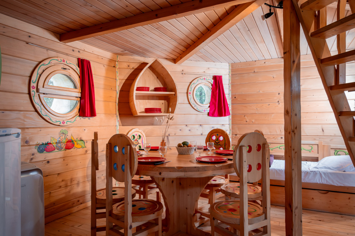 Maison champignon - Domaine de Dienné 3