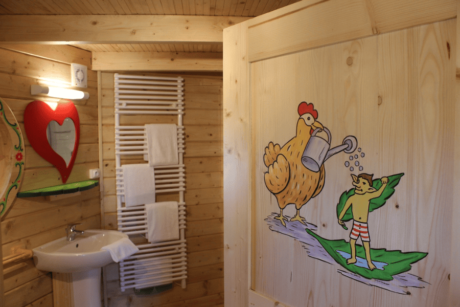 Maison poule - salle de bain - Domaine de Dienné