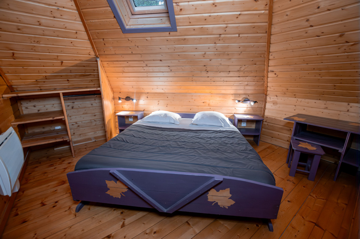 Manoir dans les arbres - Domaine de Dienné chambre 1 Manoir dans les arbres - Domaine de Dienné chambre 1