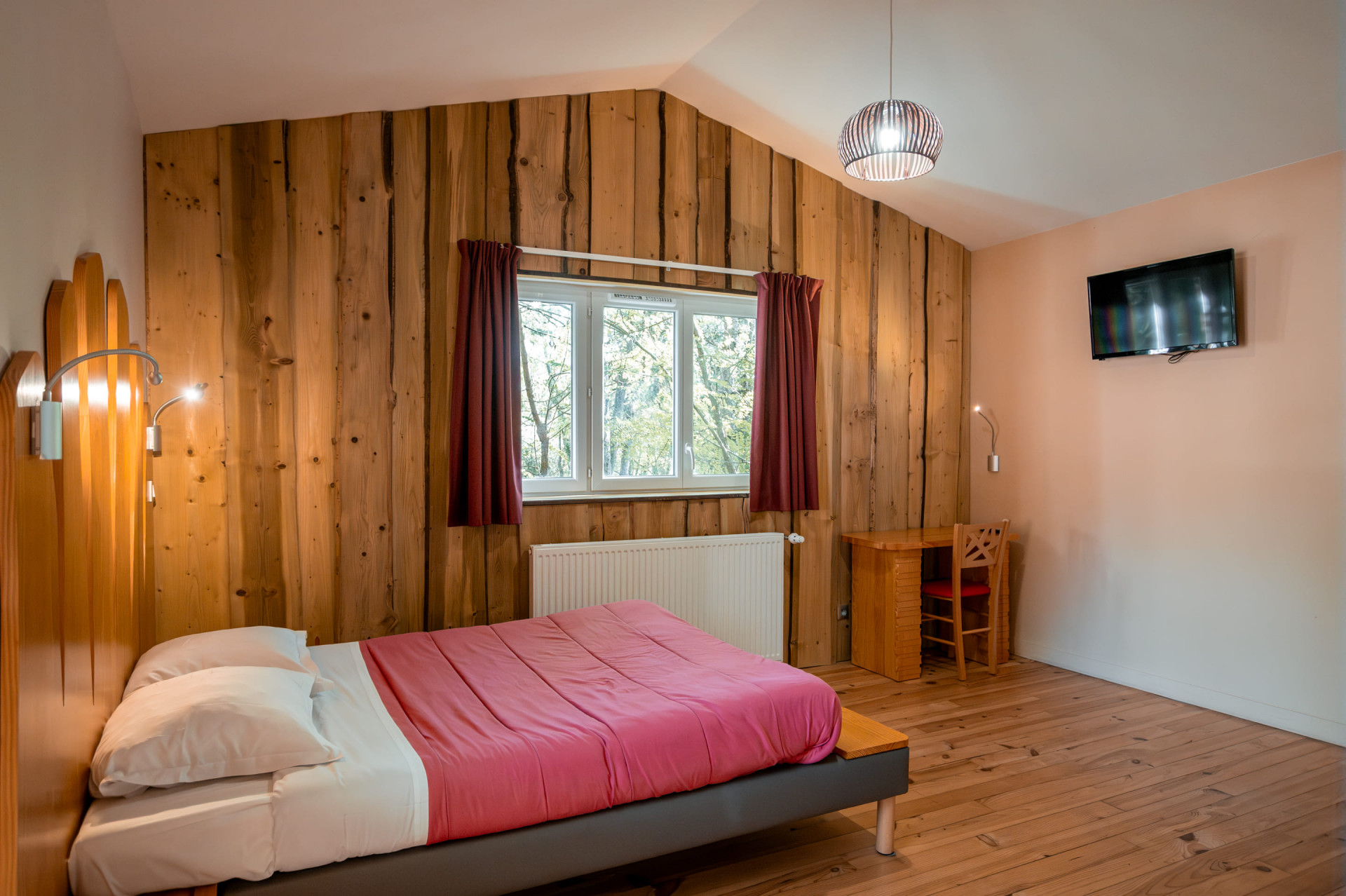 Chambre hôtel 4 pers. PMR - Domaine de Dienné 2