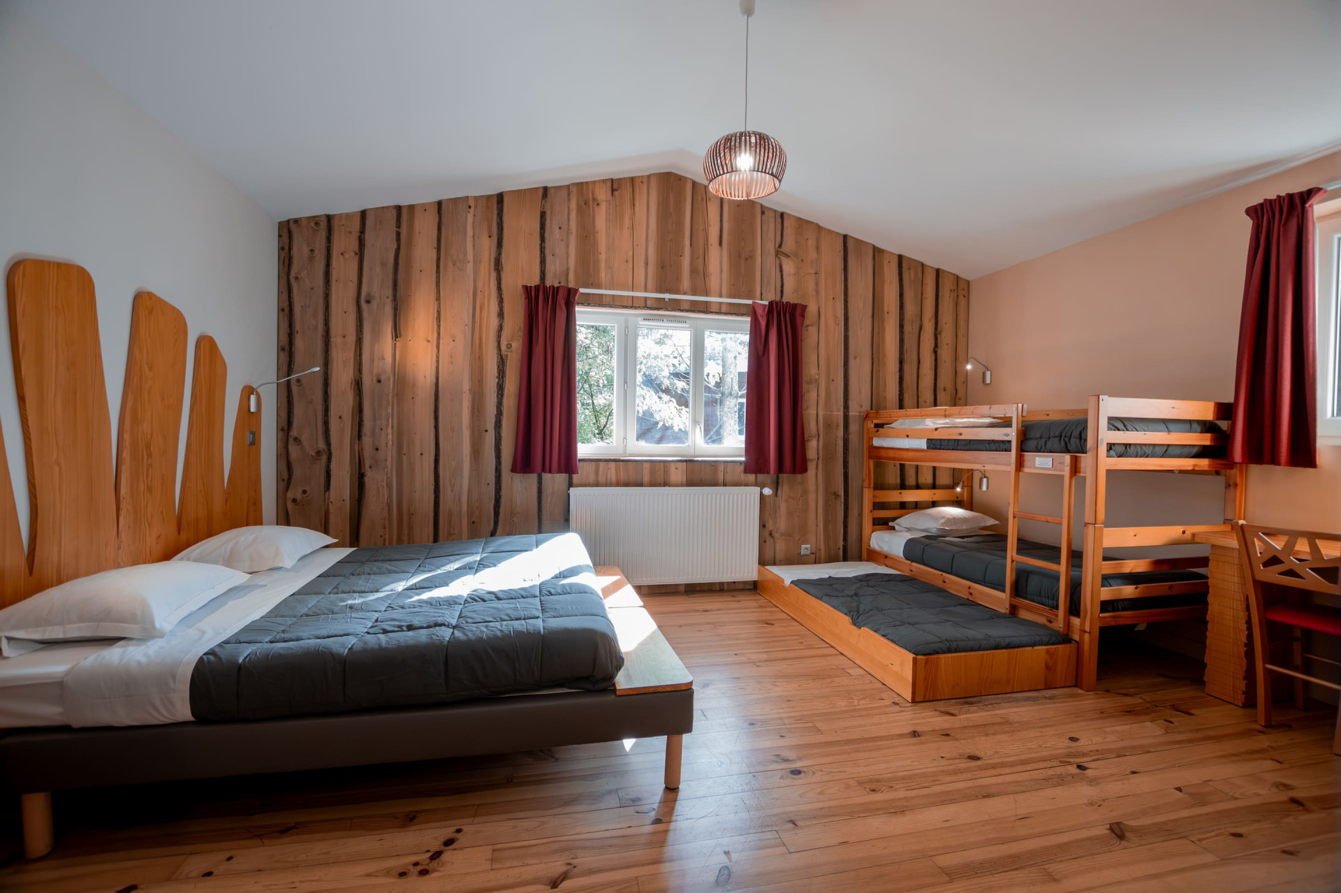 Chambre hotel 5 pers. - Domaine de Dienné 2