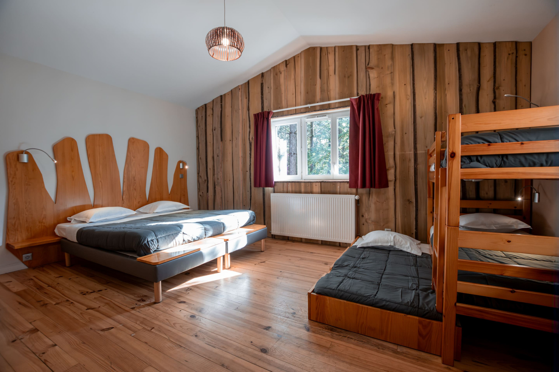 Chambre hotel 5 pers. - Domaine de Dienné 3