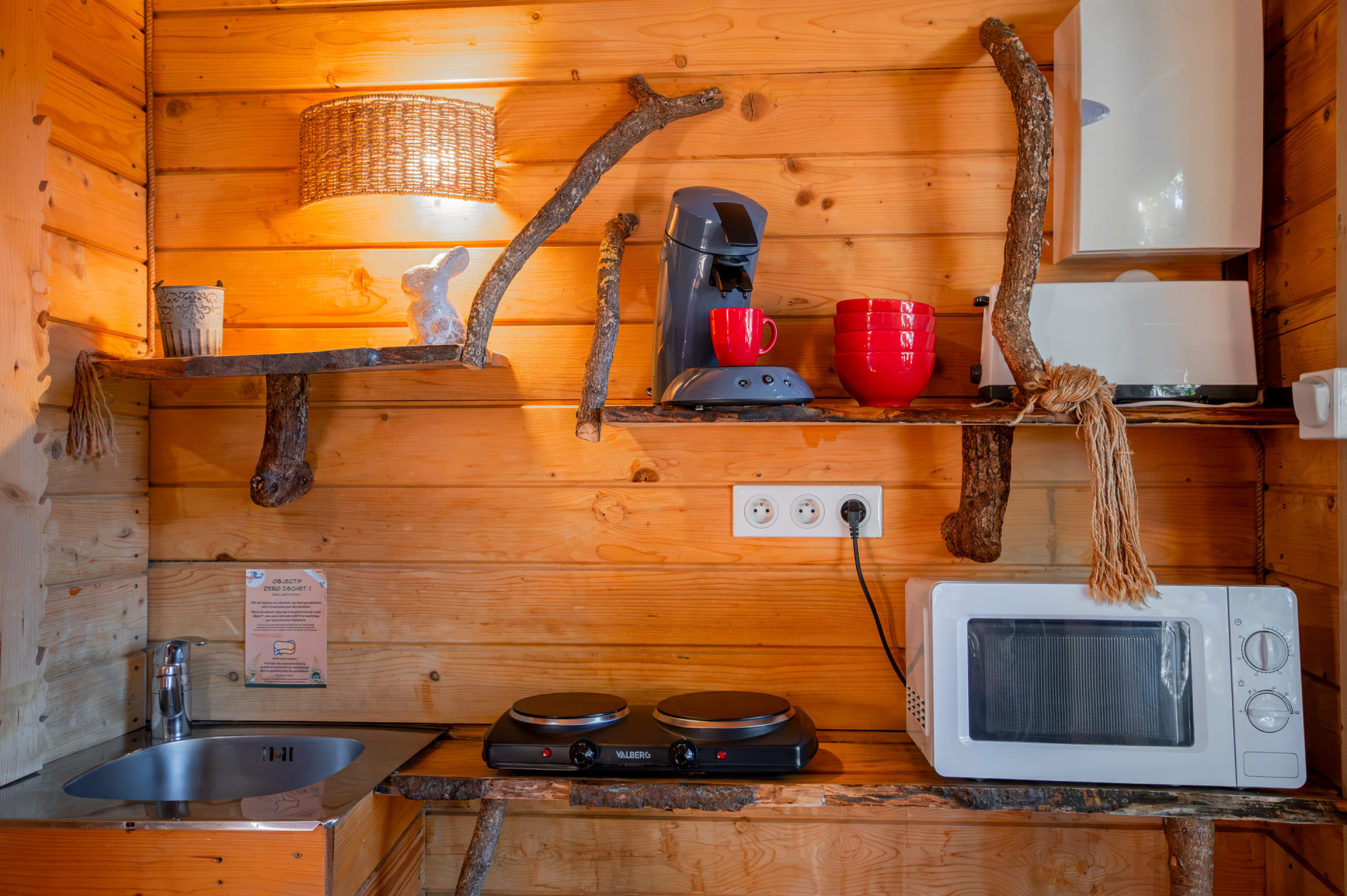 Maison dans les arbres 4 pers. - Domaine de Dienné cuisine