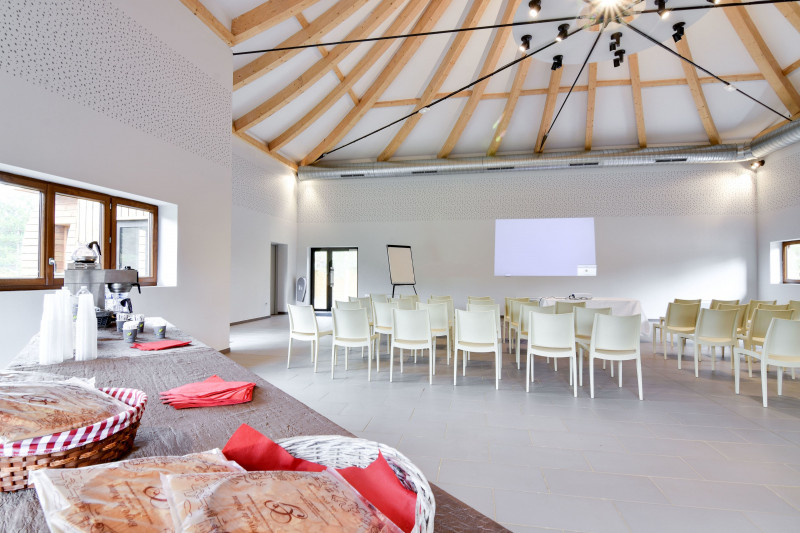 Salle Mélusine - Domaine de Dienné 6 Salle Mélusine - Domaine de Dienné 6