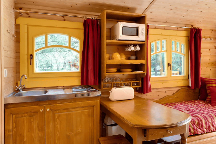 Roulotte 5 pers. - Domaine de Dienné cuisine